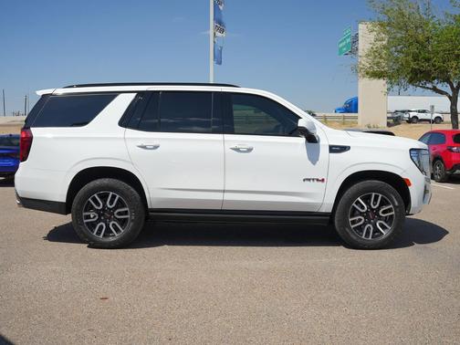 2024 GMC Yukon 4WD AT4