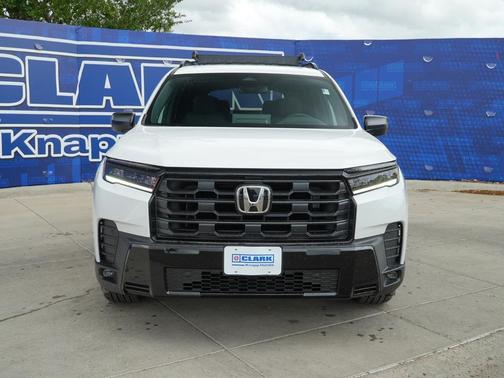 Platinum White Pearl 2026 Honda Pilot Sport
