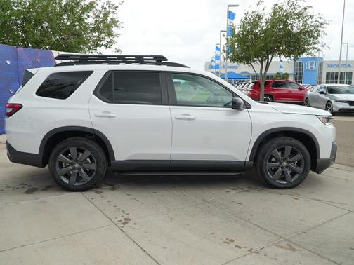 Platinum White Pearl 2026 Honda Pilot Sport