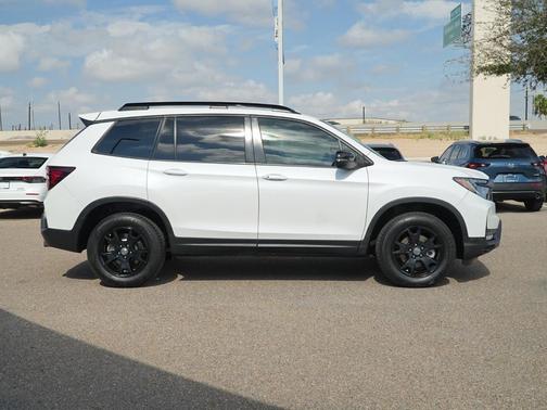 2023 Honda Passport AWD TrailSport