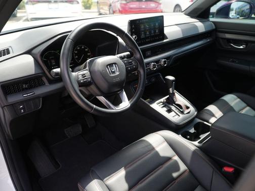 Platinum White Pearl 2025 Honda CR-V Hybrid Sport AWD