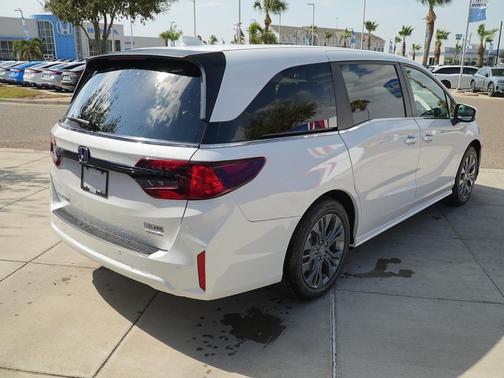 2026 Honda Odyssey Touring