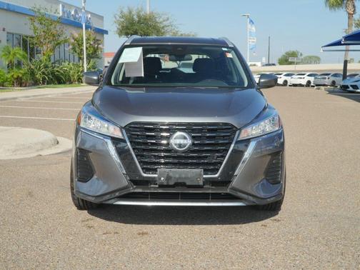 Gun Metallic 2023 Nissan Kicks SV