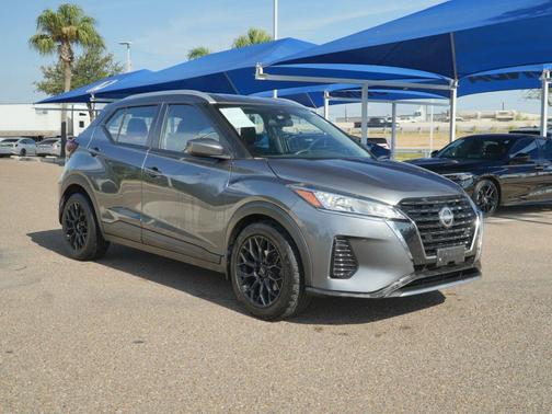 Gun Metallic 2023 Nissan Kicks SV