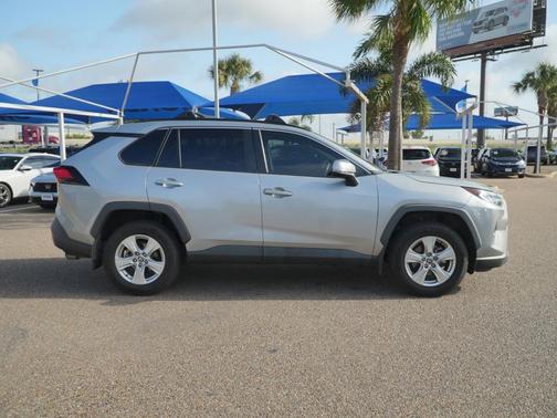 Silver Sky Metallic 2021 Toyota RAV4 XLE