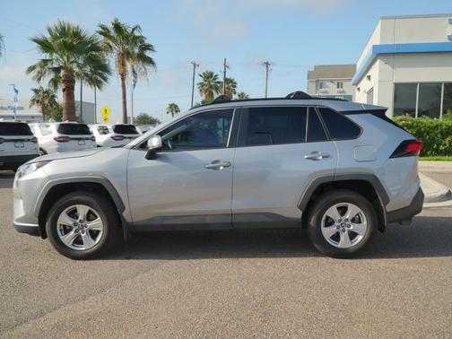 Silver Sky Metallic 2021 Toyota RAV4 XLE