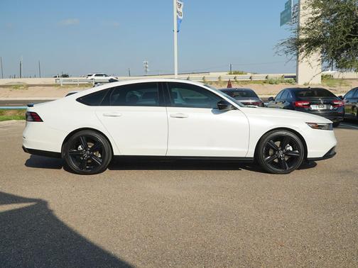 Platinum White Pearl 2024 Honda Accord Hybrid Sport-L