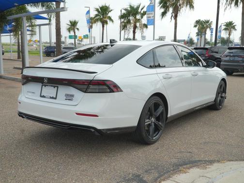 Platinum White Pearl 2024 Honda Accord Hybrid Sport-L