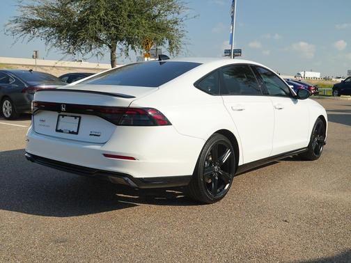 Platinum White Pearl 2024 Honda Accord Hybrid Sport-L
