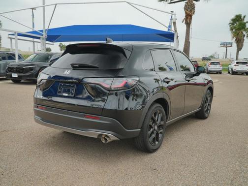 Crystal Black Pearl 2025 Honda HR-V 2WD Sport
