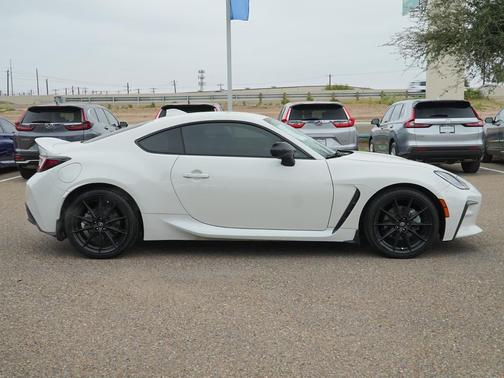 2023 Toyota GR86 Premium