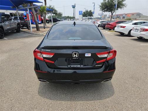Crystal Black Pearl 2022 Honda Accord Sport 1.5T