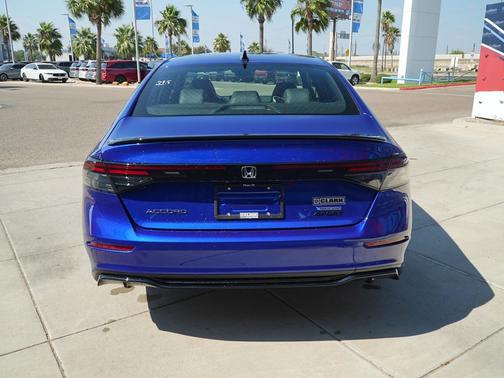 Still Night Pearl 2025 Honda Accord Hybrid Sport-L