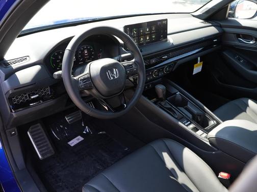 Still Night Pearl 2025 Honda Accord Hybrid Sport-L
