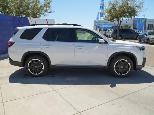 2026 Honda Pilot Touring 8-Passenger