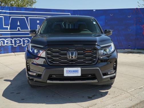 Crystal Black Pearl 2026 Honda Ridgeline TrailSport