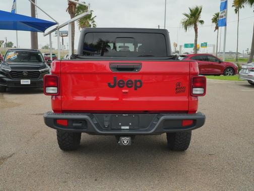 Firecracker Red Clearcoat 2023 Jeep Gladiator Willys 4x4