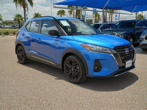 2023 Nissan Kicks SR