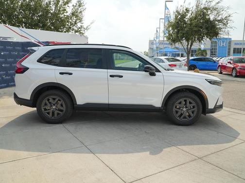 Platinum White Pearl 2026 Honda CR-V Hybrid TrailSport AWD