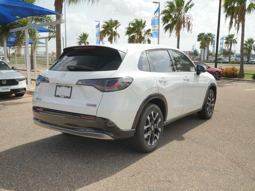 Platinum White Pearl 2026 Honda HR-V EX-L