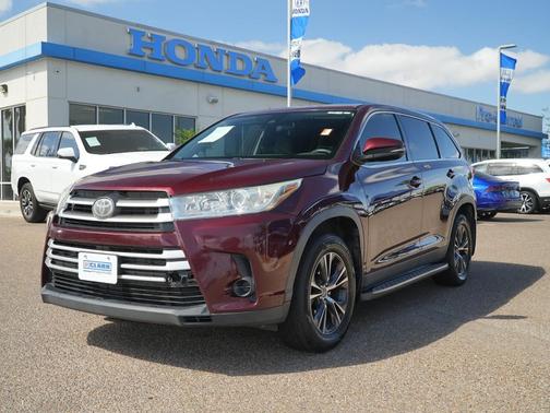 Ooh La La Rouge Mica 2019 Toyota Highlander LE I4
