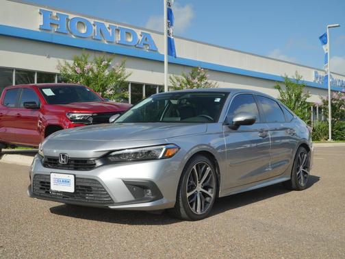 Lunar Silver Metallic 2024 Honda Civic Touring