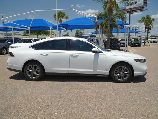Platinum White Pearl 2024 Honda Accord EX