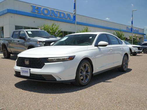 Platinum White Pearl 2024 Honda Accord EX