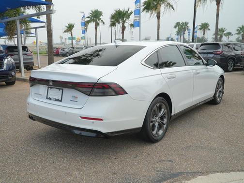 Platinum White Pearl 2023 Honda Accord Hybrid EX-L