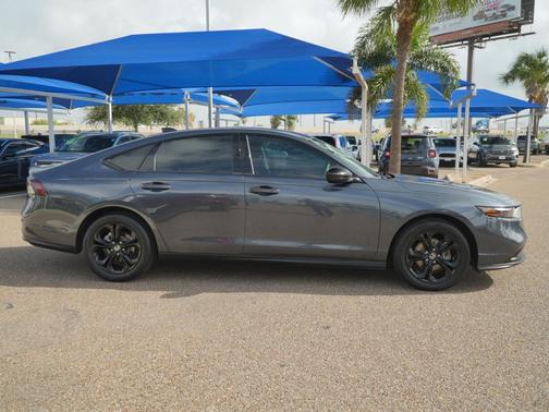 Meteorite Gray Metallic 2025 Honda Accord SE