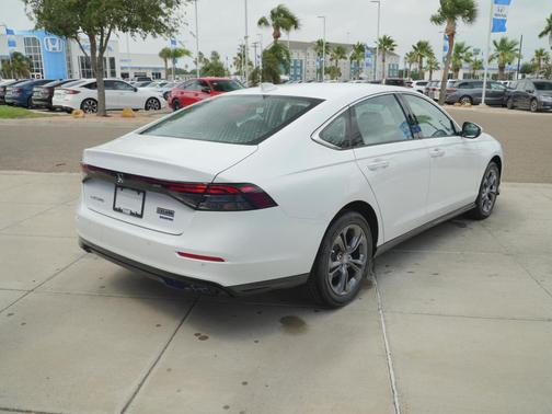 Platinum White Pearl 2026 Honda Accord Hybrid EX-L