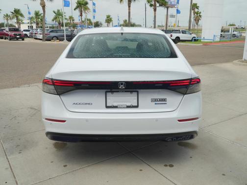 Platinum White Pearl 2026 Honda Accord Hybrid EX-L