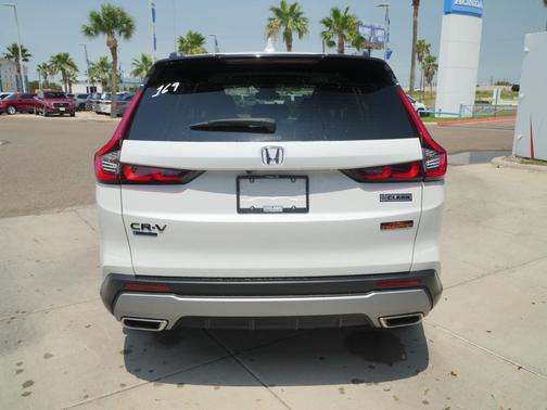 Platinum White Pearl 2026 Honda CR-V Hybrid TrailSport AWD