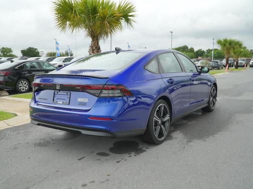 Still Night Pearl 2026 Honda Accord Hybrid Sport