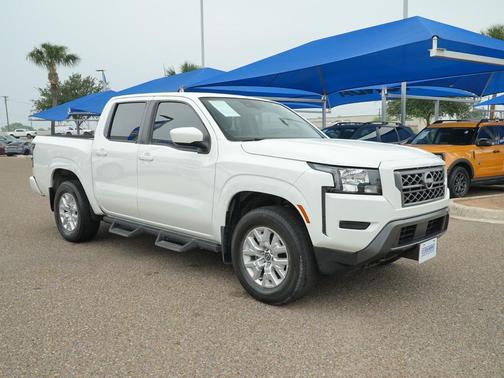 Glacier White 2023 Nissan Frontier SV
