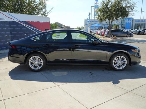 2025 Honda Accord LX 1.5T