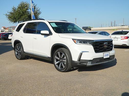 2025 Honda Pilot Touring 8-Passenger