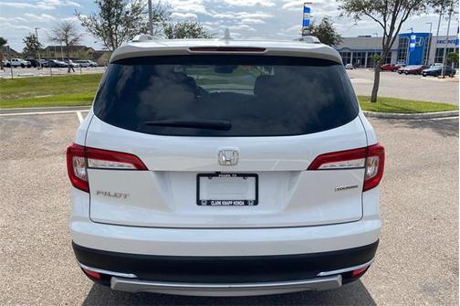 Platinum White Pearl 2020 Honda Pilot Touring 8-Passenger