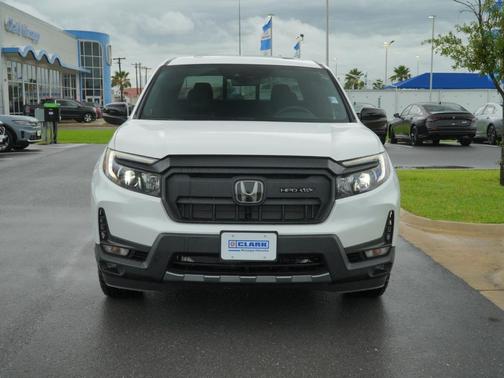 Platinum White Pearl 2026 Honda Ridgeline TrailSport+
