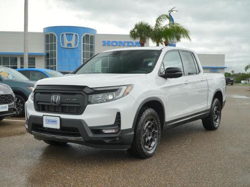 Platinum White Pearl 2026 Honda Ridgeline TrailSport+