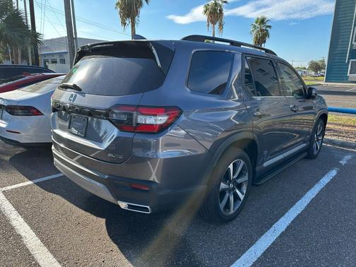 Modern Steel Metallic 2024 Honda Pilot Elite