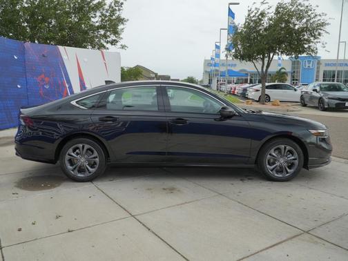 Crystal Black Pearl 2026 Honda Accord Hybrid EX-L