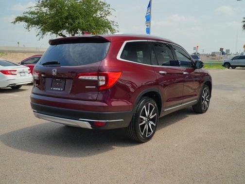 2022 Honda Pilot Touring 8-Passenger