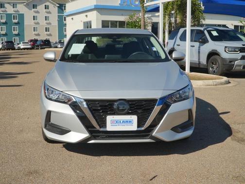 Brilliant Silver Metallic 2023 Nissan Sentra SV
