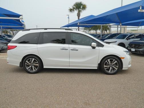 Platinum White Pearl 2024 Honda Odyssey Touring