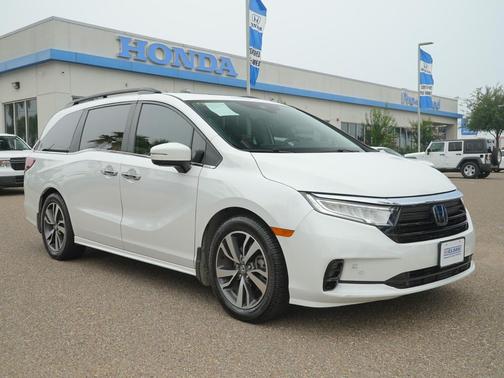 Platinum White Pearl 2024 Honda Odyssey Touring
