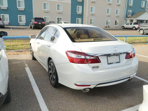 White Orchid Pearl 2016 Honda Accord EX-L