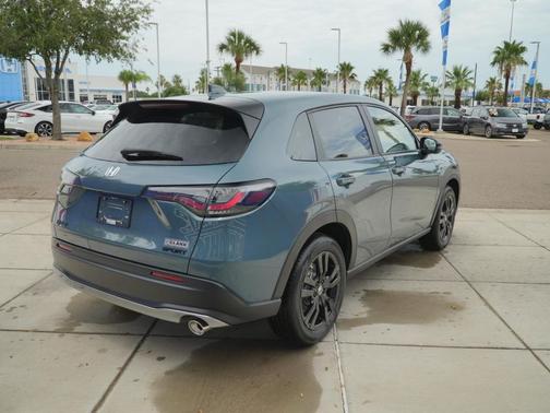Nordic Forest Pearl 2027 Honda HR-V Sport