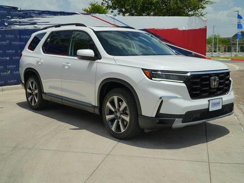 2025 Honda Pilot Touring 8-Passenger