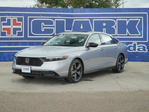 Solar Silver Metallic 2026 Honda Accord SE